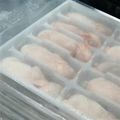 What species of frozen mice are suitable for snakes?
